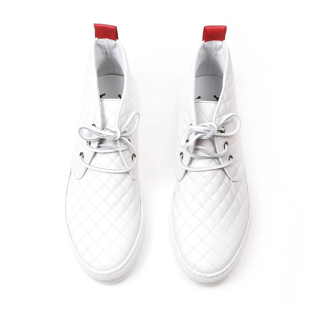 Men's White Quilted Chukka Sneaker - Image 4