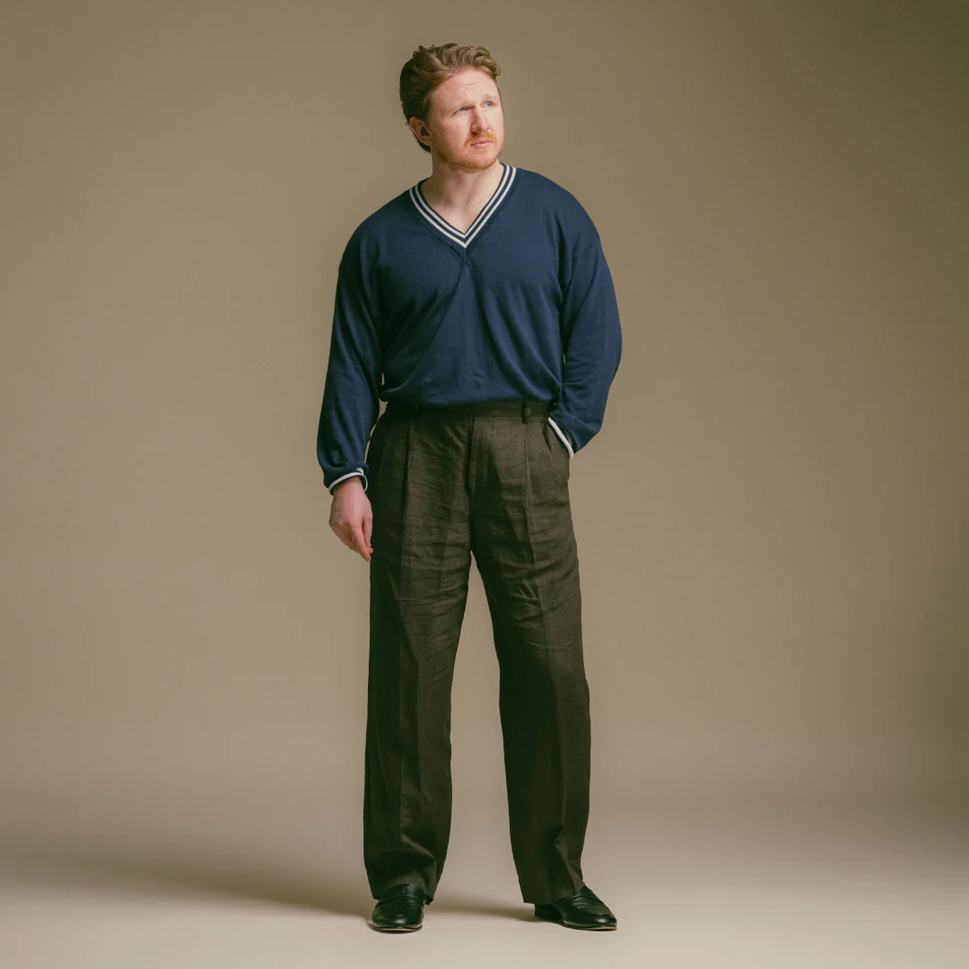 Men's Vintage Club V-Neck Sweater - Navy - Image 3