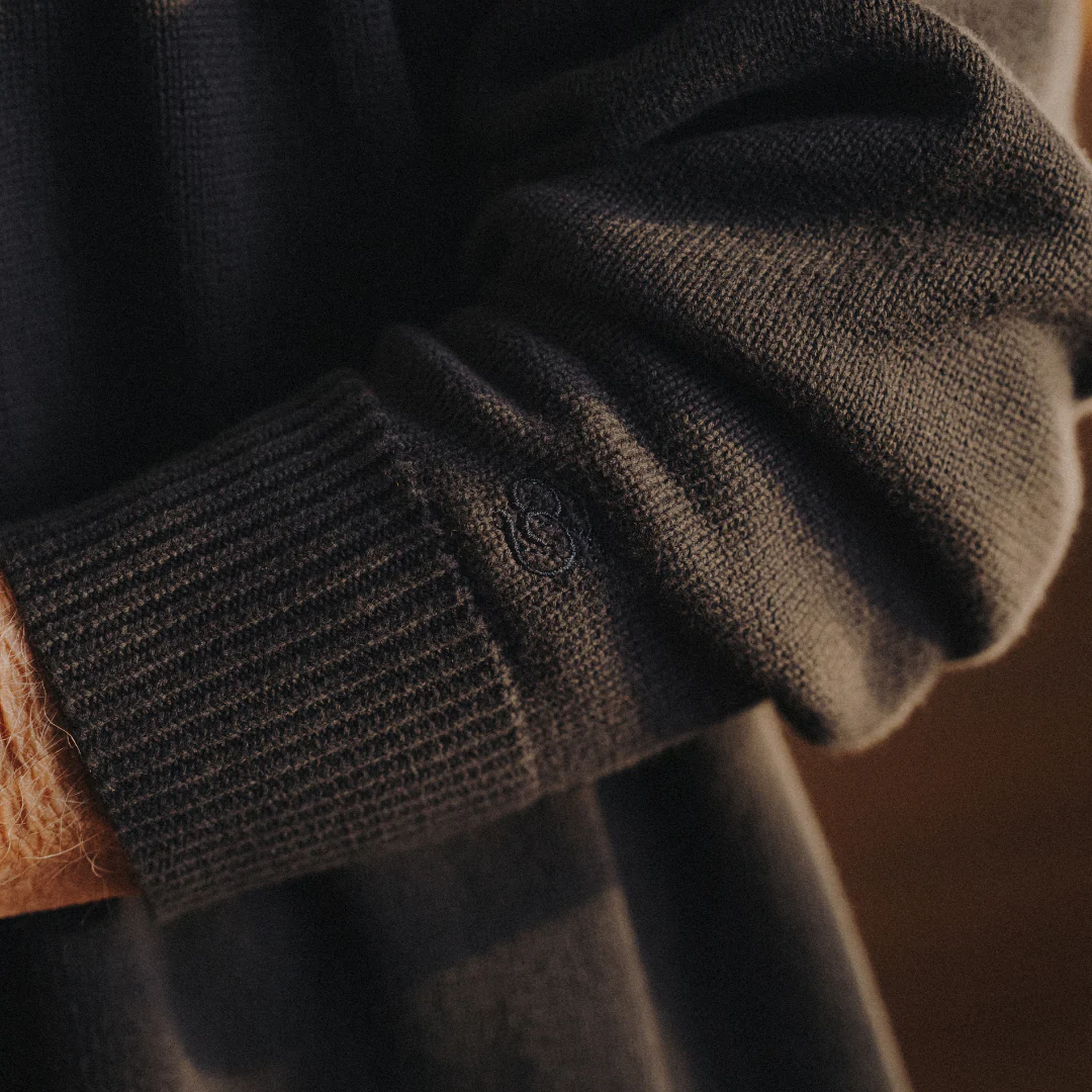 Men's Vintage Fit Cardigan - Solid Navy - Image 5