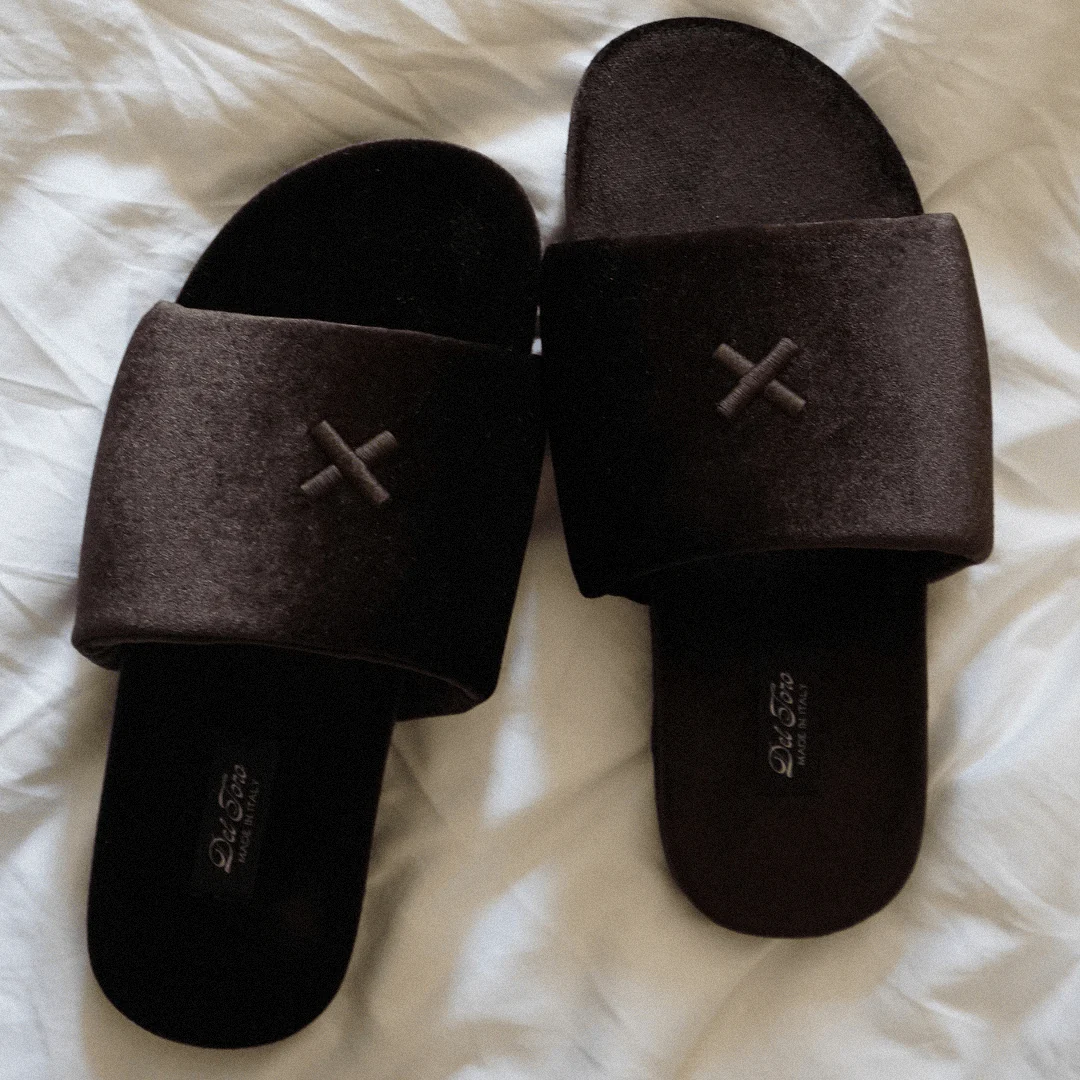 Women's Chocolate Brown Velvet House Slide - Image 3
