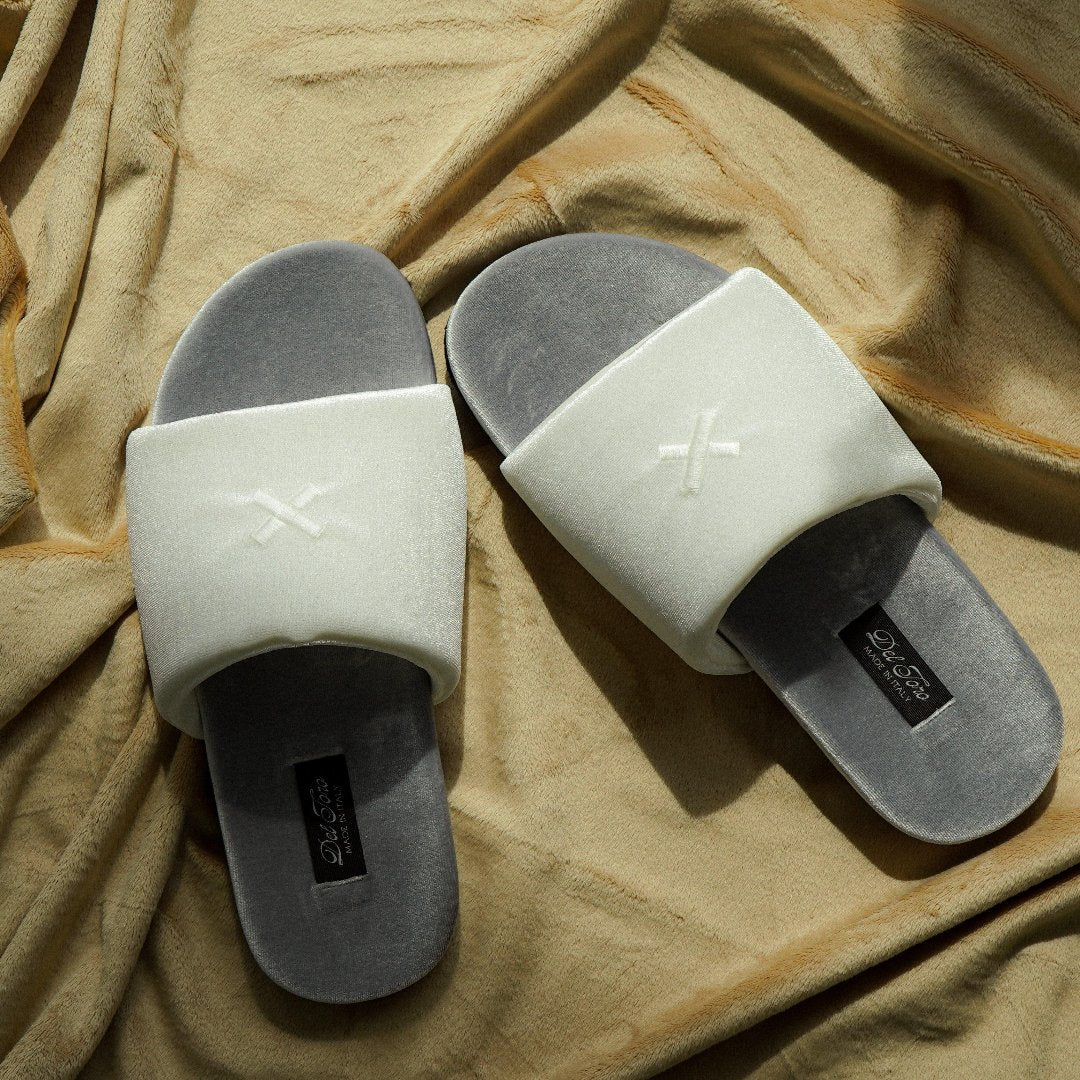 Women's Grigio & Cream Velvet House Slide - Image 3
