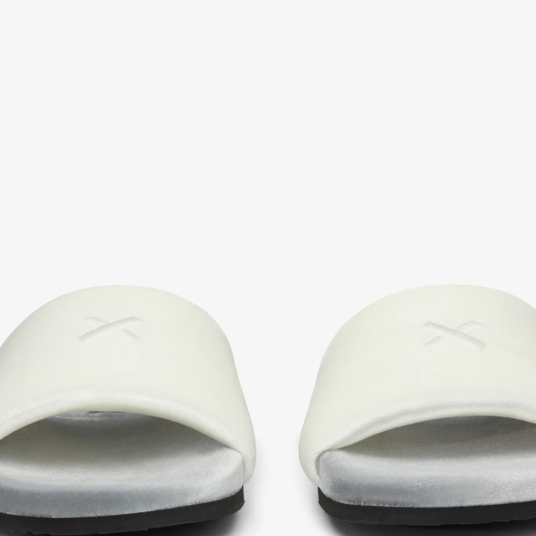 Women's Grigio & Cream Velvet House Slide - Image 7